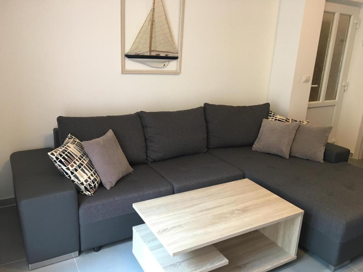 Apartment To Rent Pula Luaran gambar